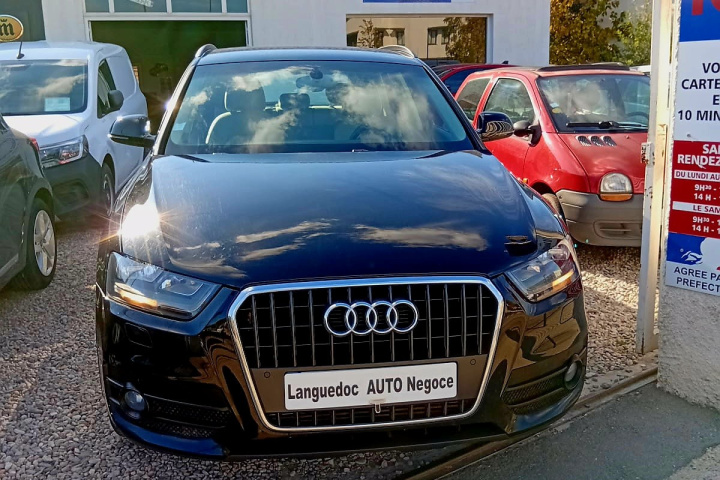AUDI Q3